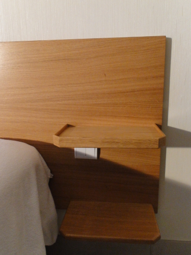 crateur de mobilier de lit pur et design en bois