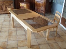 table de sjour contemporaine en verre et bois