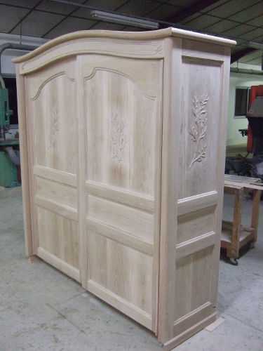 armoire de fabrication franaise dans un atelier des Landes