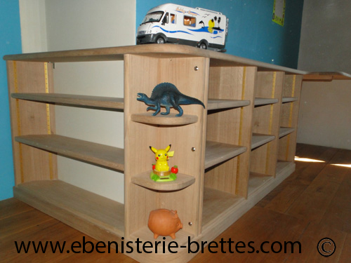 bibliotheque ecologique en bois pour enfant