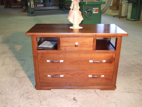 commode sur mesure en bois en Provence et Var