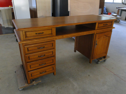 bureau en bois de style ancien