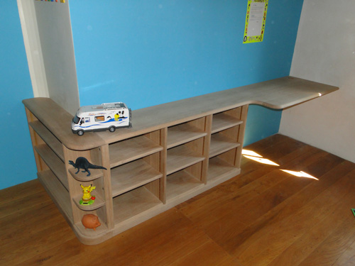 bureau en chene massif naturel pour chambre d'enfant