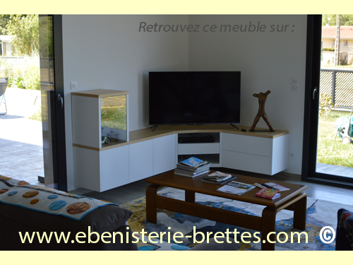 beau meuble en angle moderne avec vitrine pour objets de collection