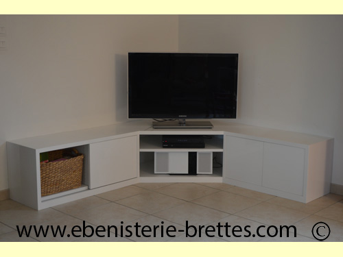 meuble bas design pour tv et rangements dvd