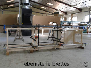 construction d'un meuble tv sur mesure en bois