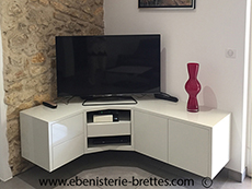 meuble suspendu design près de Bordeaux