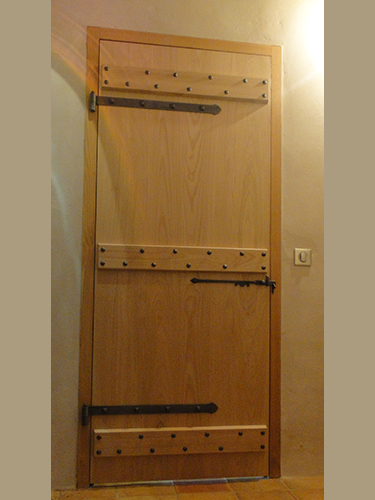 porte ancienne sur mesure en bois