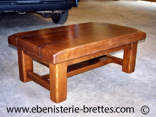 table de salon en bois massif sur mesure aux pieds carrs