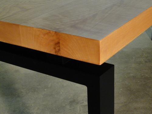 table contemporaine bois aluminium